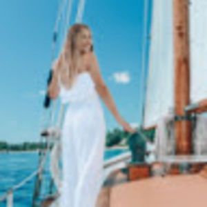 Meet your Posher, Ally